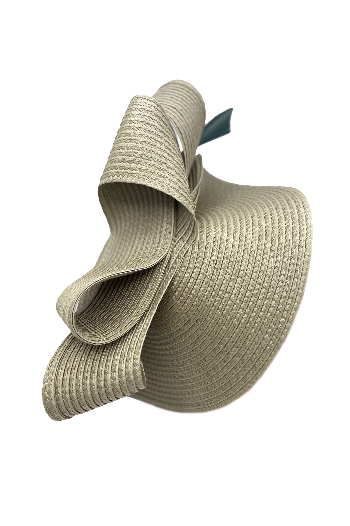 Tocado dorado modelo Paula con plumas diseño unico Tocado dorado modelo Paula con plumas diseño unico